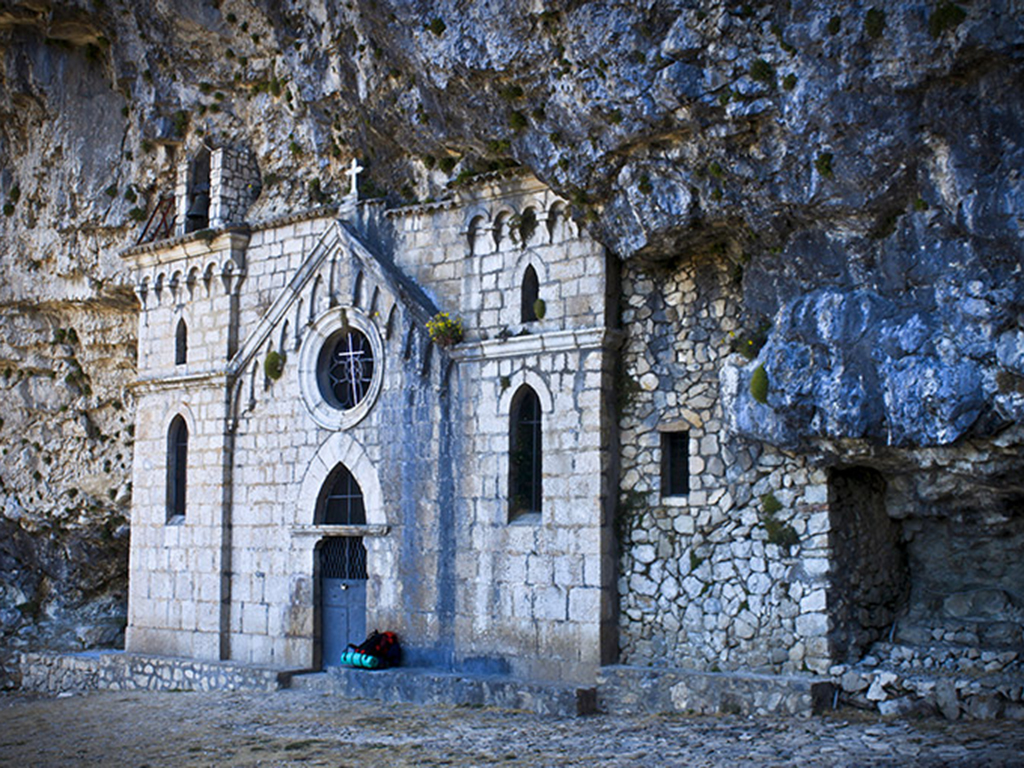 Chiesa ed Eremo di S Michele Arcangelo di S Severino