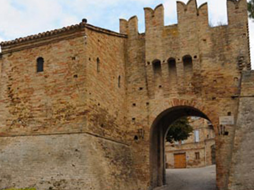 Porta C Battisti Montecassiano