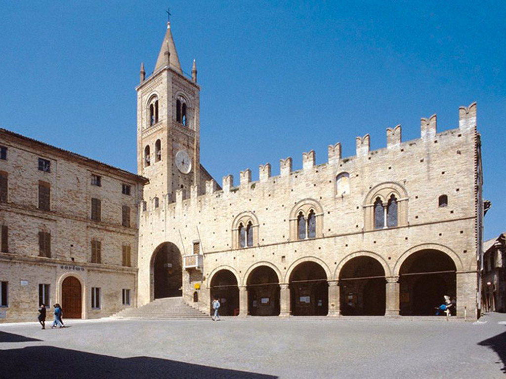 Palazzo Priori Montecassiano