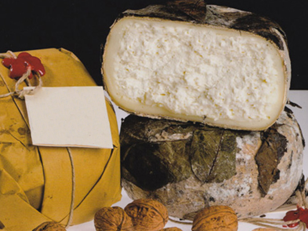 Pecorino alla foglia di noce