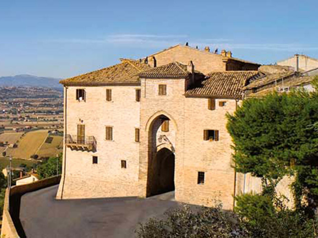 Porta San Lorenzo Montecosaro