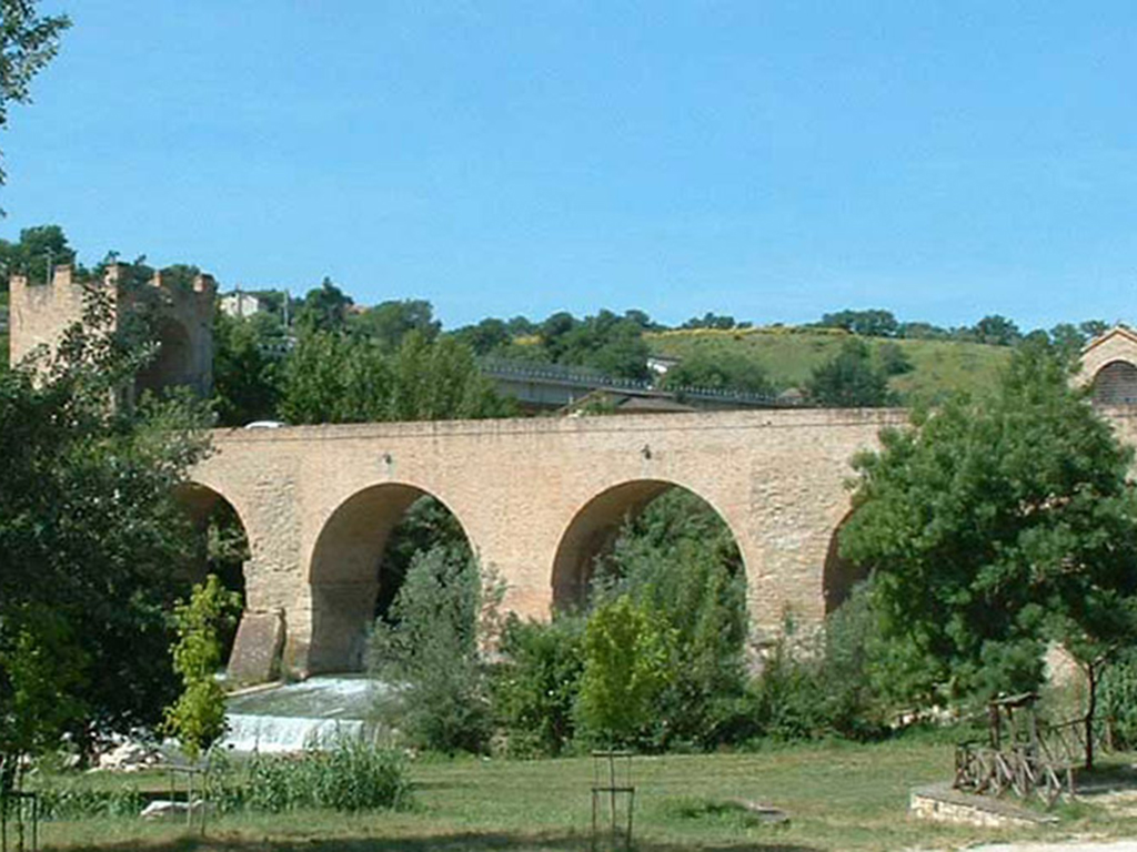 Ponte Diavolo Tolentino